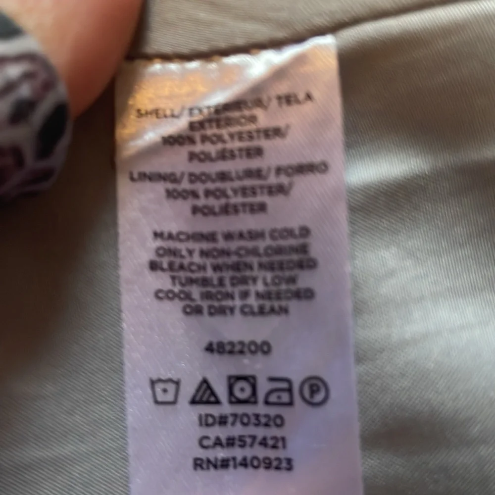 Loft-  Size 6 Gray Skirt. - Picture 5 of 10